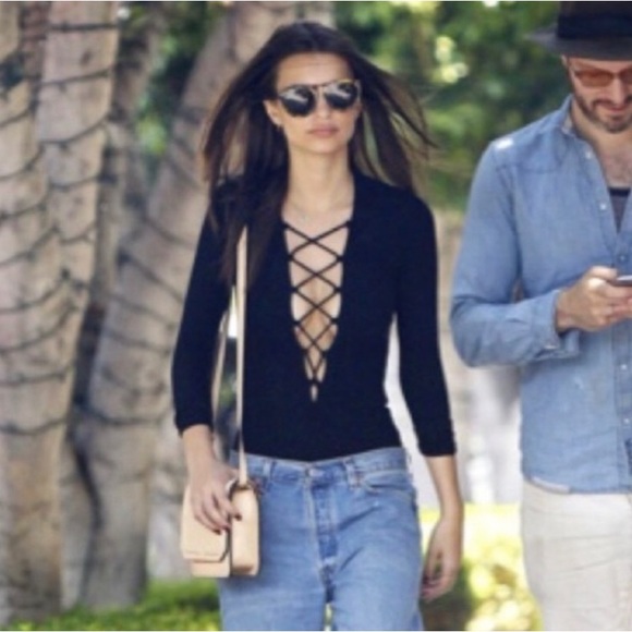 Reformation Avalon bodysuit - Picture 3 of 9